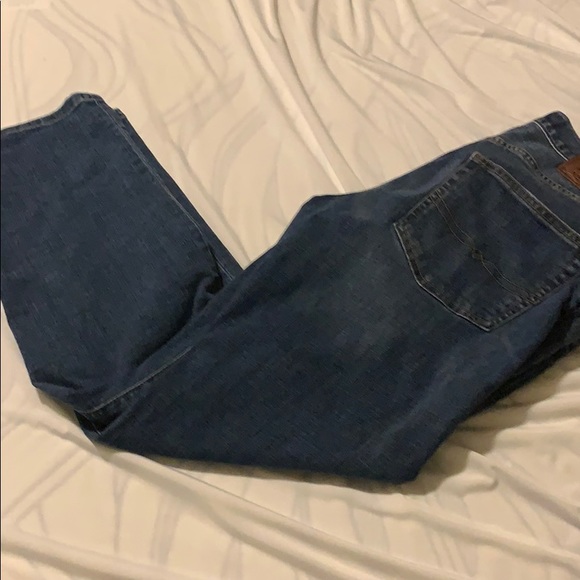 Lucky Jeans